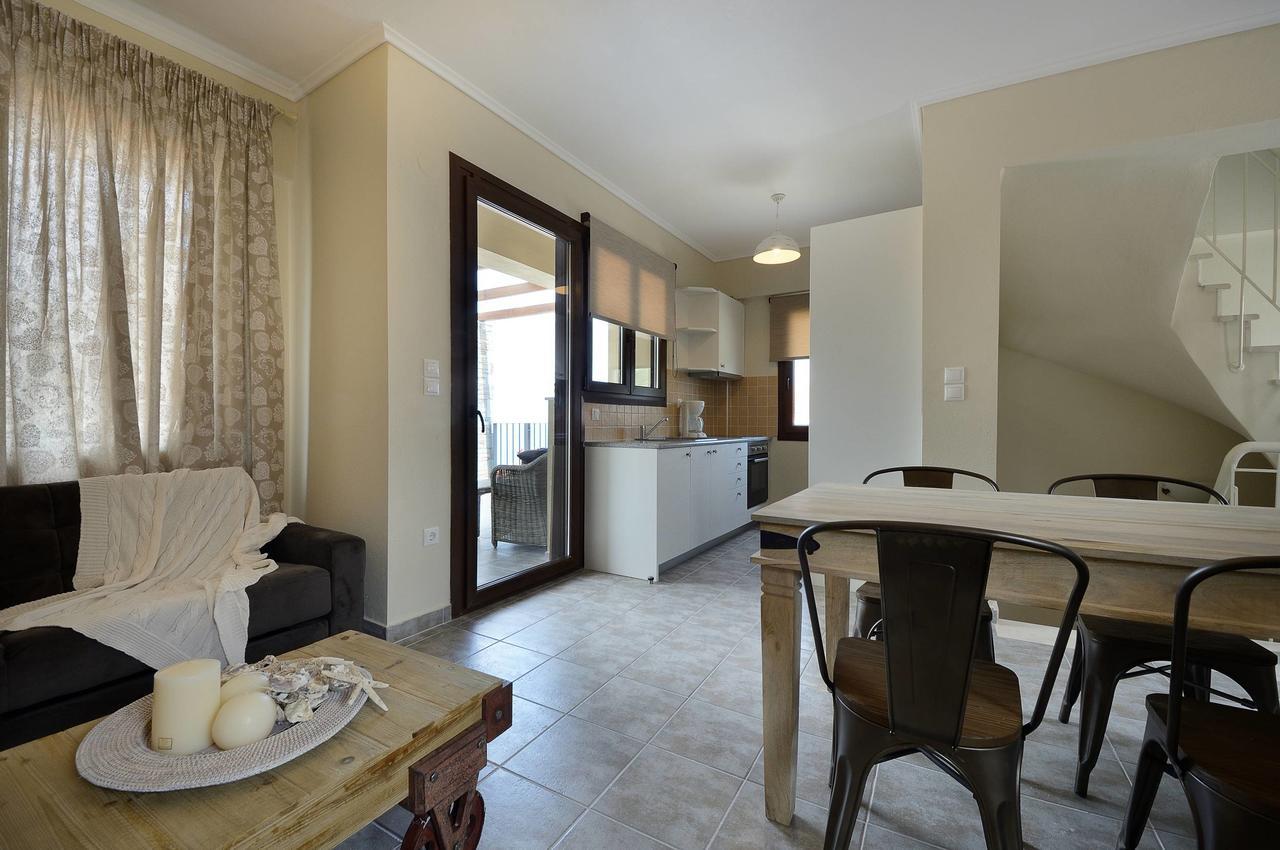 Seascape Villas Kinira Екстериор снимка