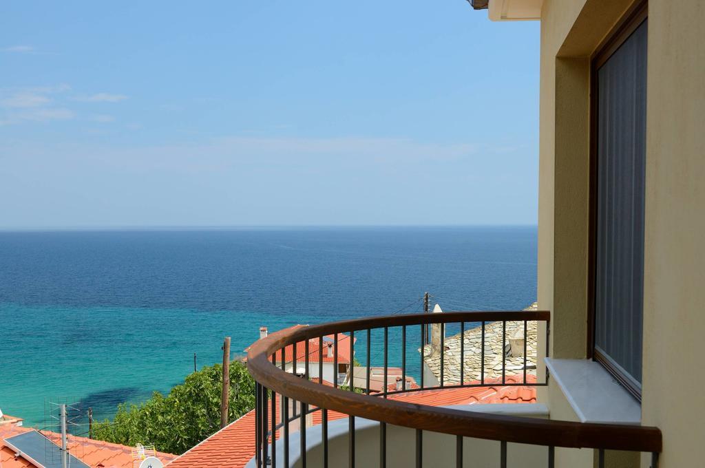 Seascape Villas Kinira Екстериор снимка